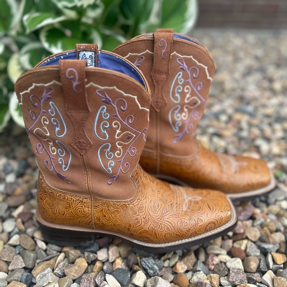 Ariat Women's Western Boots with Embroidered Design